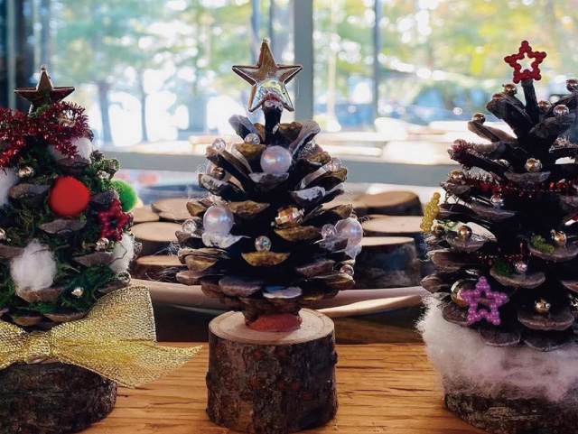 パインコーンツリー